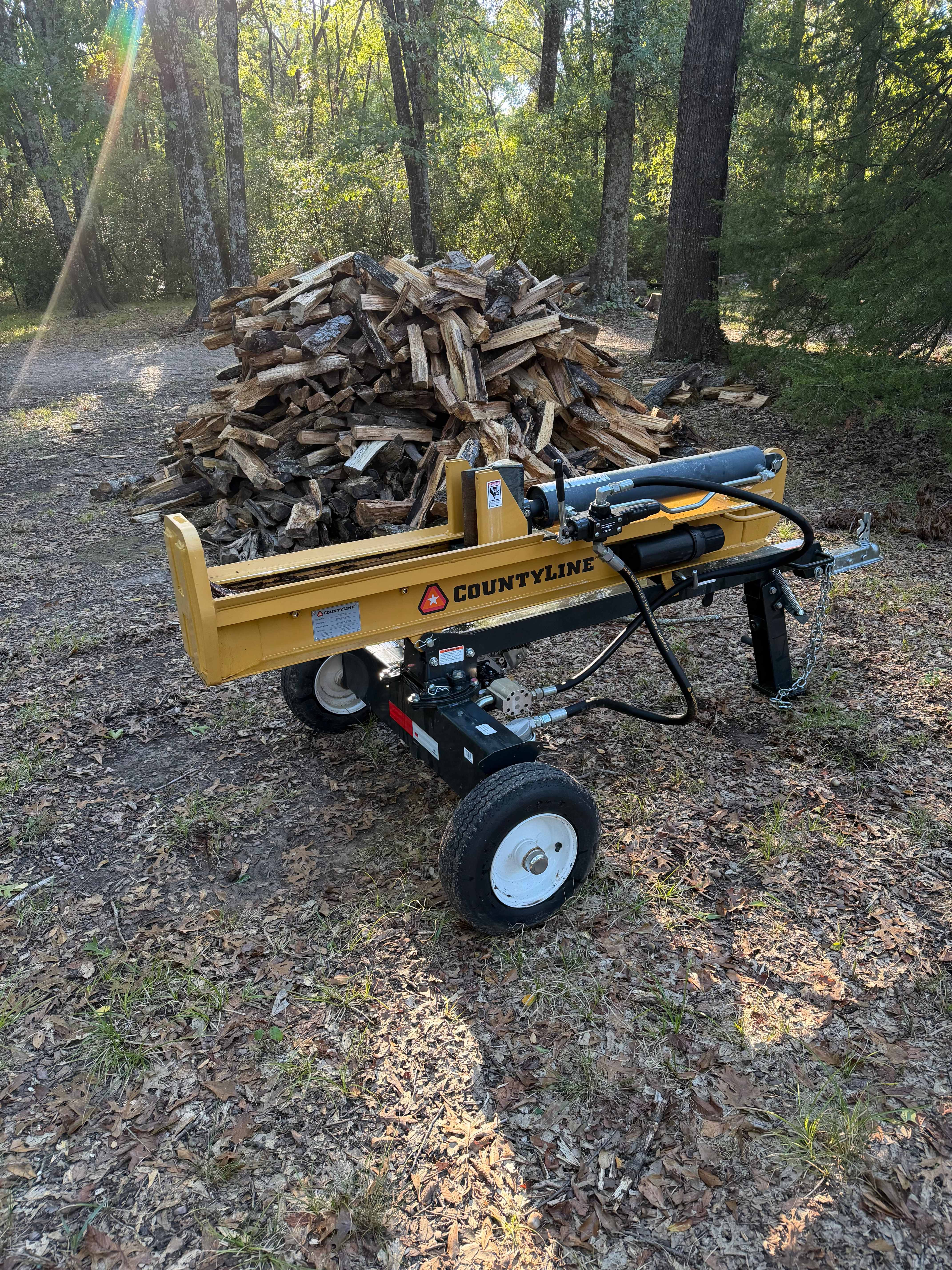 25 Ton Log Splitter — view 2